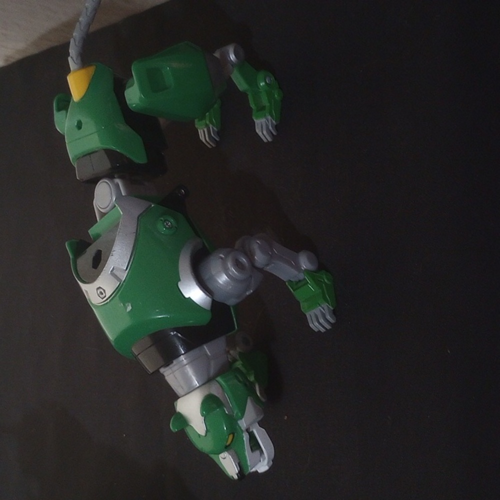 2017 Playmates Voltron Legendary Green Lion Action Figure Incomplete 8" L 4" T